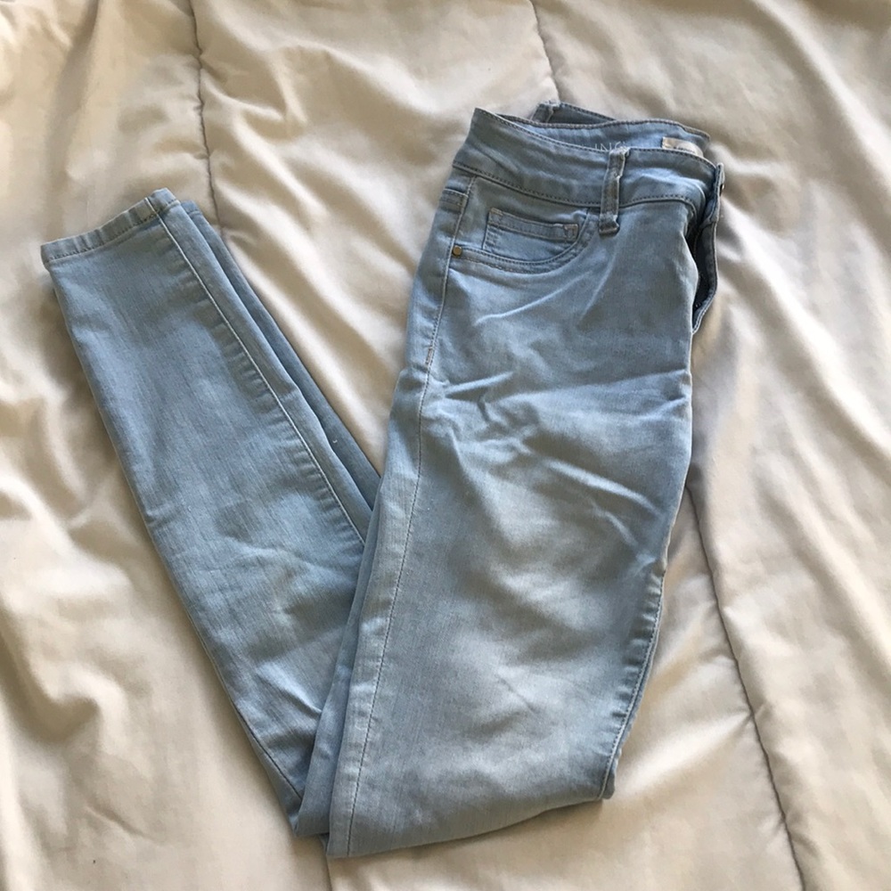 Wet Seal Light Wash Jeans